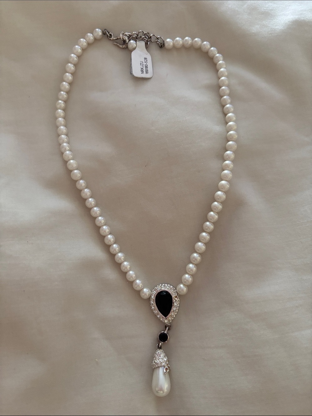Vintage Pearl Necklace with Black Teardrop Pendant by